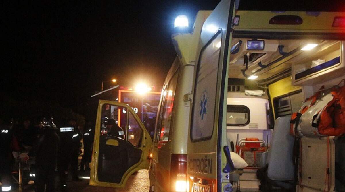 4 τραυματίες στο ΓΝΤ μετά τη σύγκρουση επιβατικού αυτοκινήτου με φορτωτή 